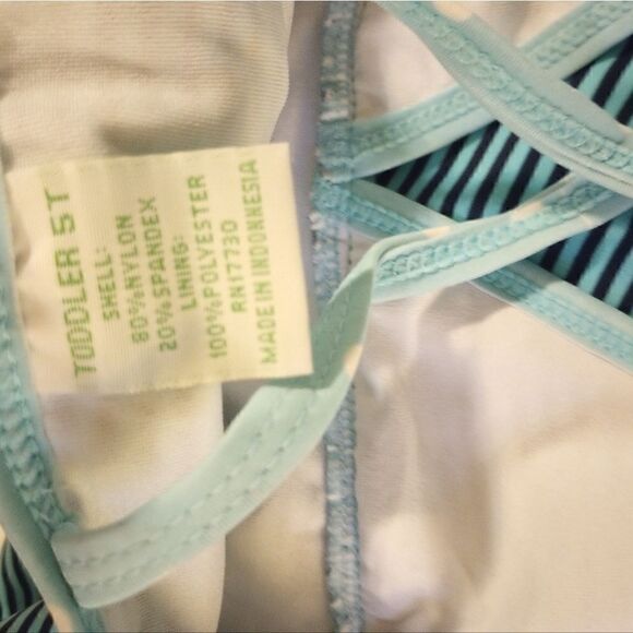 Striped one piece with ruffle leg - Picture 4 of 8